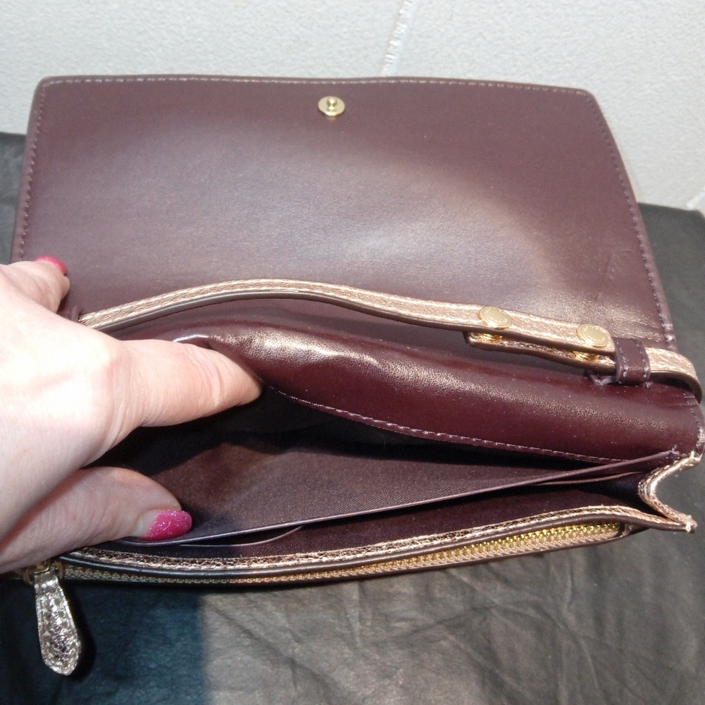 🎉Host Pick🎉COACH Hayden Crossbody Clutch in Rose Gold - Picture 4 of 8